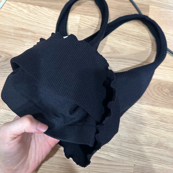 90 Degrees byreflex scalloped cropped Razorback tank top w built-in sports bra - Picture 5 of 6